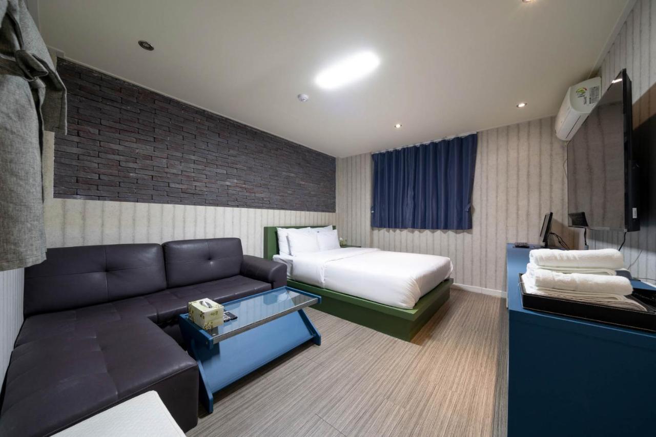 Galleria Hotel スウォン 部屋 写真
