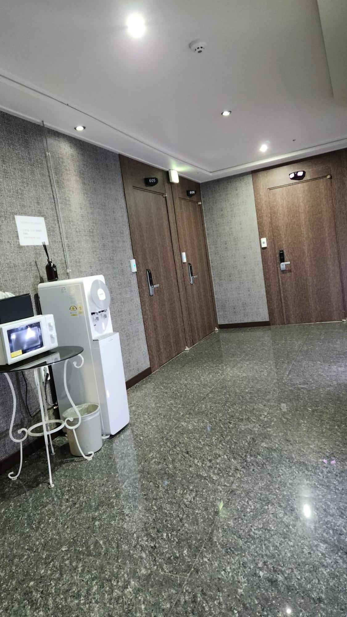 Galleria Hotel スウォン エクステリア 写真